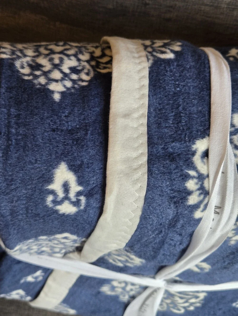 Docofil White King Size Blanket